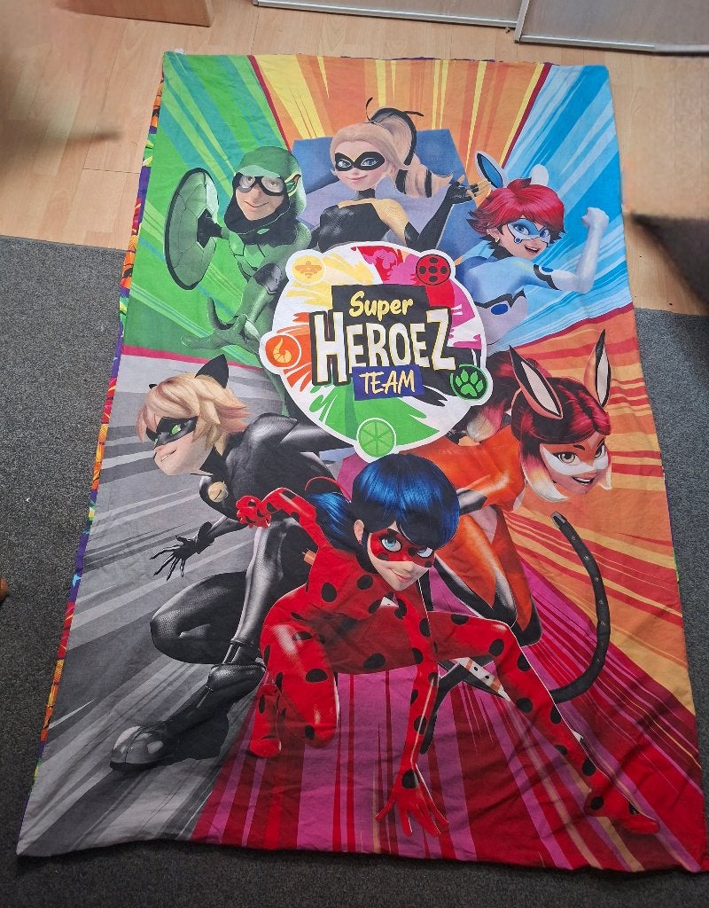 Kinder dekbedovertrek ladybug, Jongetje of Meisje, Ophalen of Verzenden, Zo goed als nieuw, Dekbedovertrek