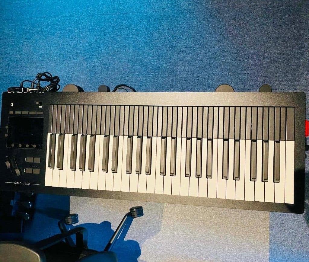 Expressive E Osmose 49 toetsen incl. Decksaver & Osmose Bag, Zo goed als nieuw, Met koffer of flightcase, Ophalen, 49 toetsen
