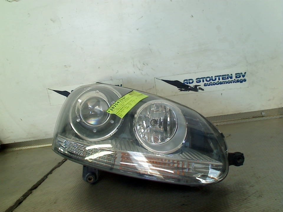 Koplamp Rechts Volkswagen Golf V (1K1) (2003-10/2008-11), Gebruikt, Volkswagen, Volkswagen AG, Kundenbetreuung@volkswagen.de