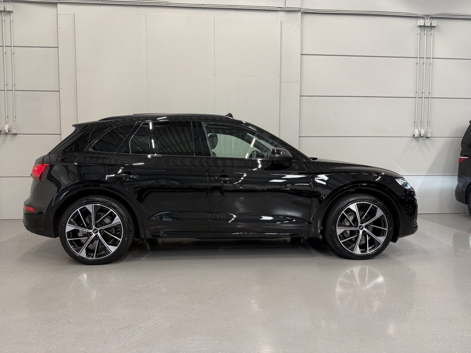 Foto 40 van Audi Q5 55 TFSI e quattro 3x S-Line PANO/LUCHTVERING/TREKHAA