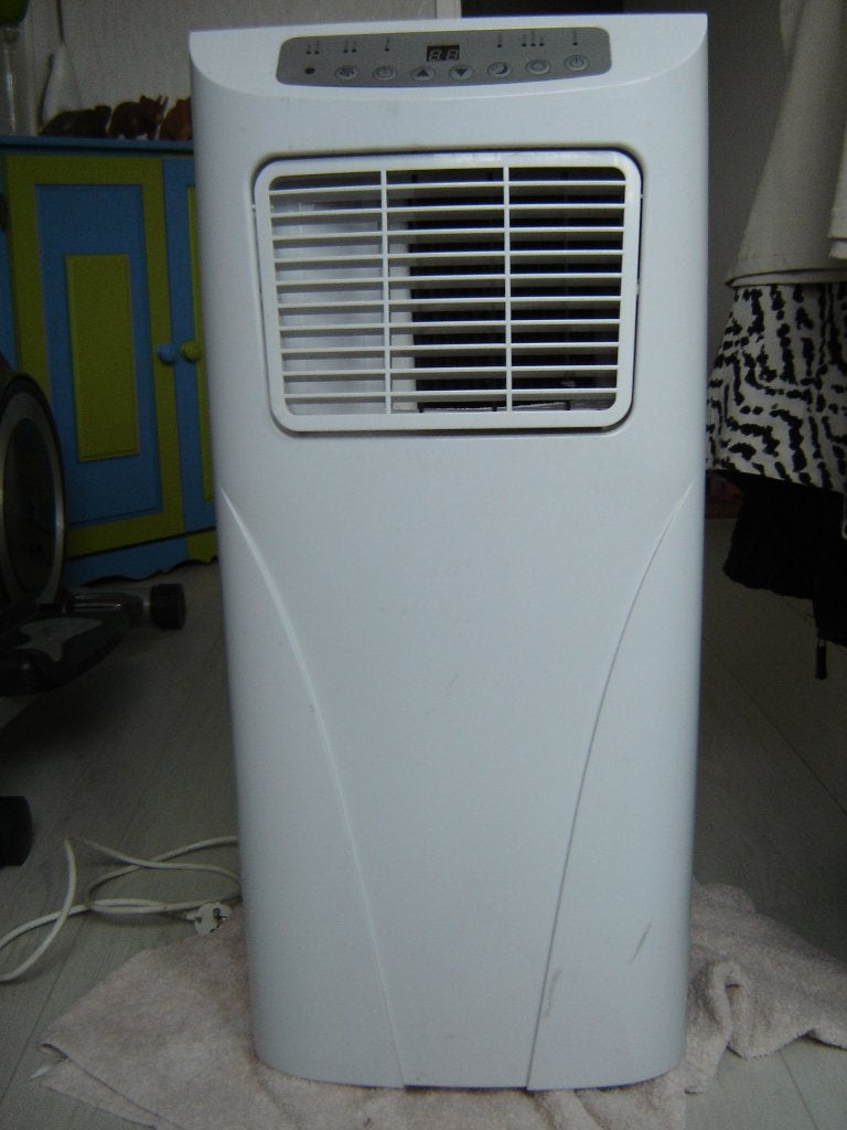 Airconditioning (mobiel) met slang op wieltjes, Ophalen, Gebruikt, Minder dan 60 m³, 2 snelheden
