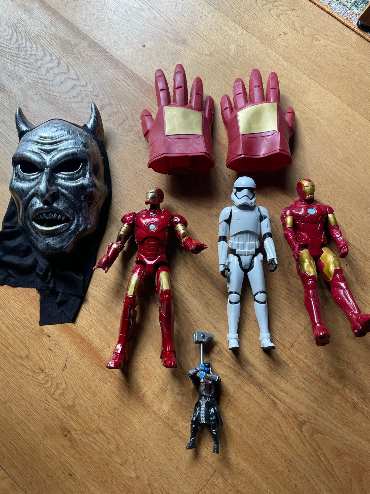 Actiefiguren en masker: Iron Man, Stormtrooper, Thanos, Ophalen of Verzenden, Gebruikt