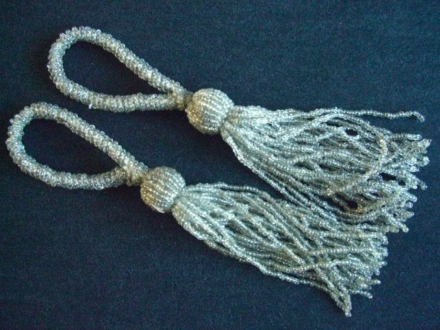 ANTIEKE KWASTEN  ( TASSELS)  KRAALTJES ca., Antiek en Kunst, Ophalen of Verzenden