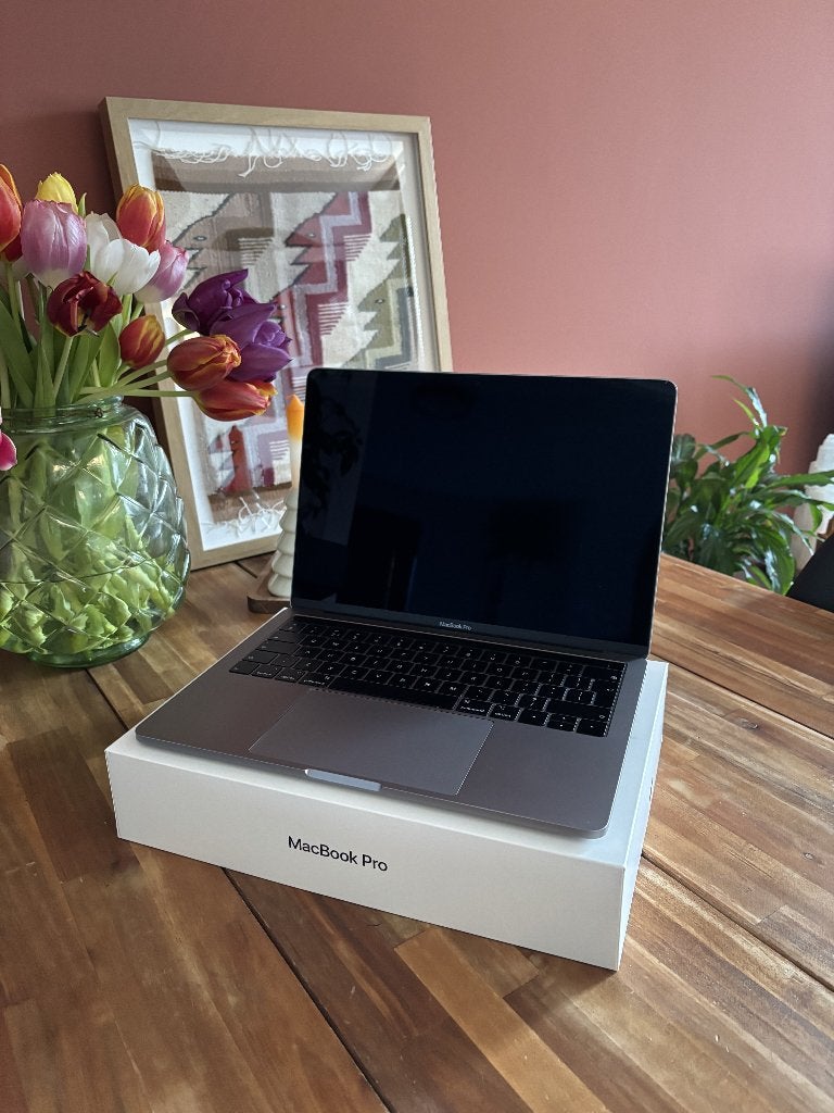 MacBook Pro 13-inch (2019) - Touch Bar - In nette staat, Computers en Software, Apple Macbooks, MacBook Pro, Gebruikt, 256 GB