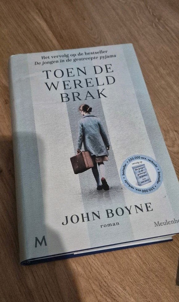 Toen de Wereld Brak - John Boyne (Vervolg op bestseller), Boeken, Ophalen of Verzenden, Zo goed als nieuw, John Boyne, Europa overig