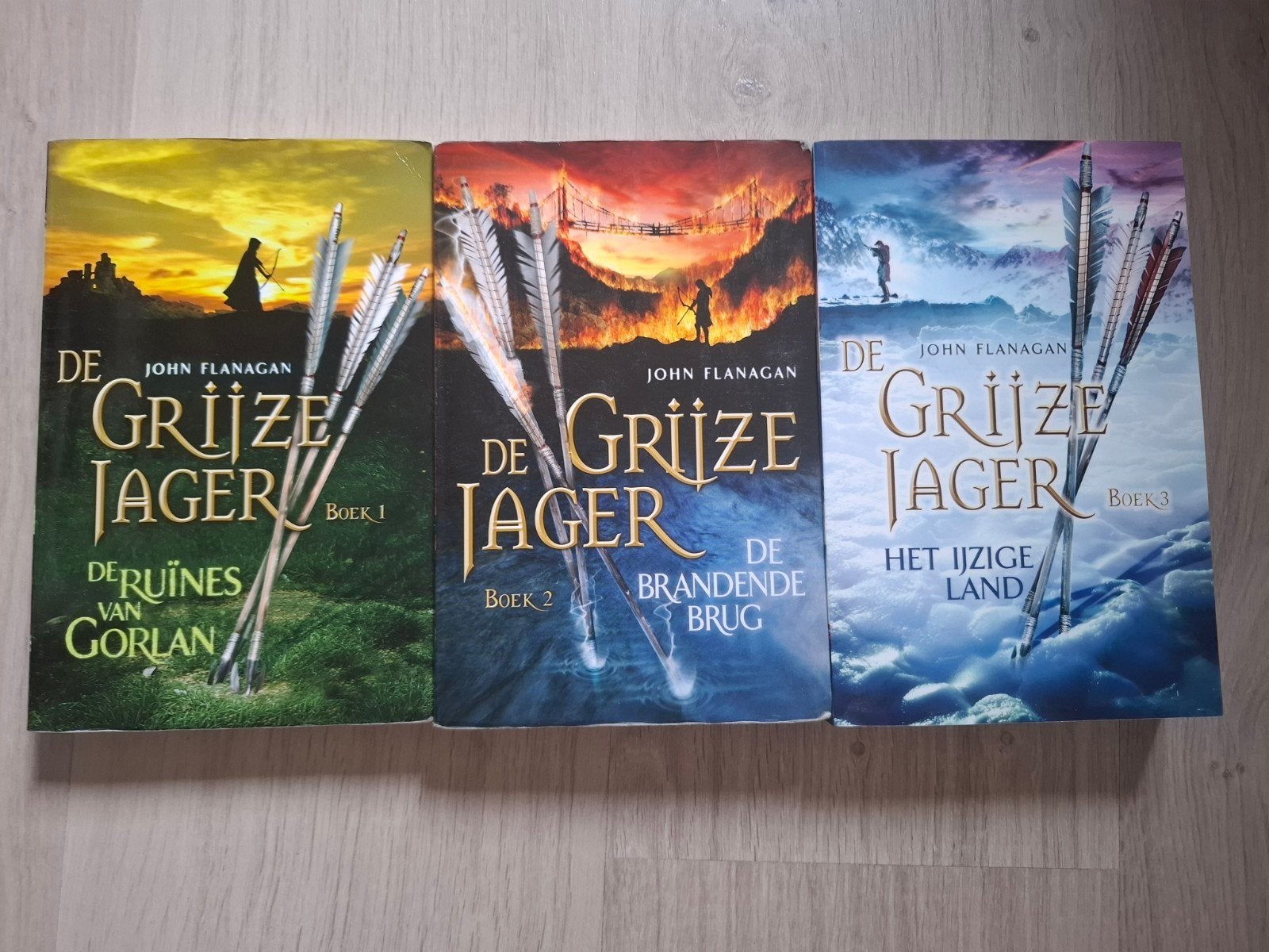 De Grijze Jager deel 1 t/m 3 (Paperback), Ophalen of Verzenden