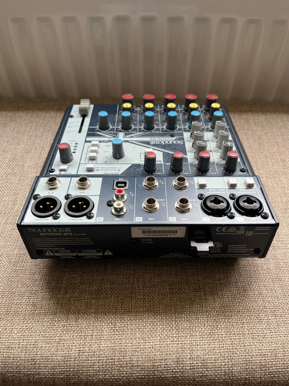 Soundcraft Notepad-8FX 4 kanaals mengpaneel, Muziek en Instrumenten, Mengpanelen, Ophalen, Zo goed als nieuw, 10 tot 20 kanalen