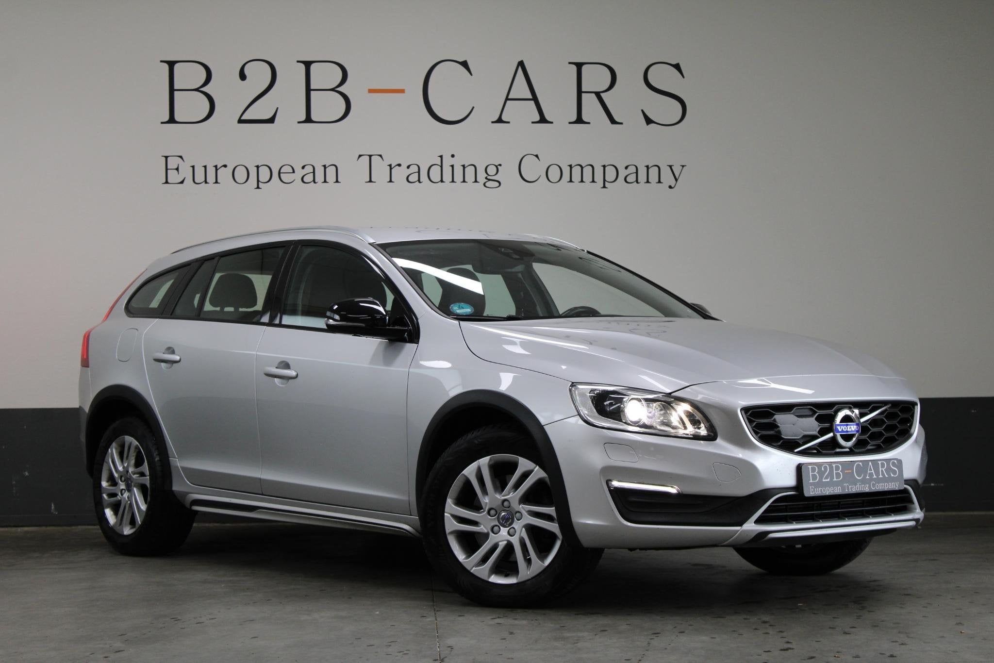 Volvo V60 Cross Country 2.0 D3 Polar+ | Xenon | Leder, Auto's, Volvo, Dealer onderhouden, 4 cilinders, Diesel, 1565 kg