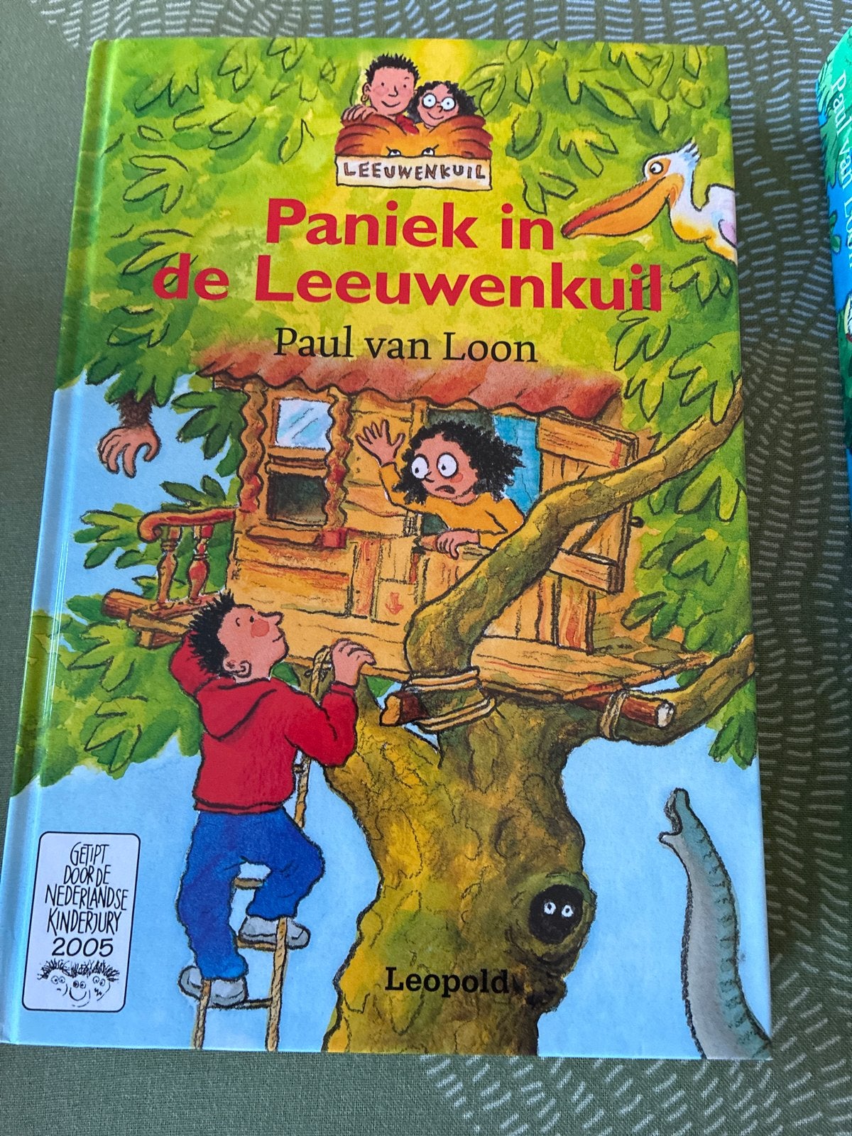 Paul van Loon boeken: Dolfje Weerwolfje & Leeuwenkuil, Boeken, Ophalen of Verzenden, Gelezen, Fictie algemeen