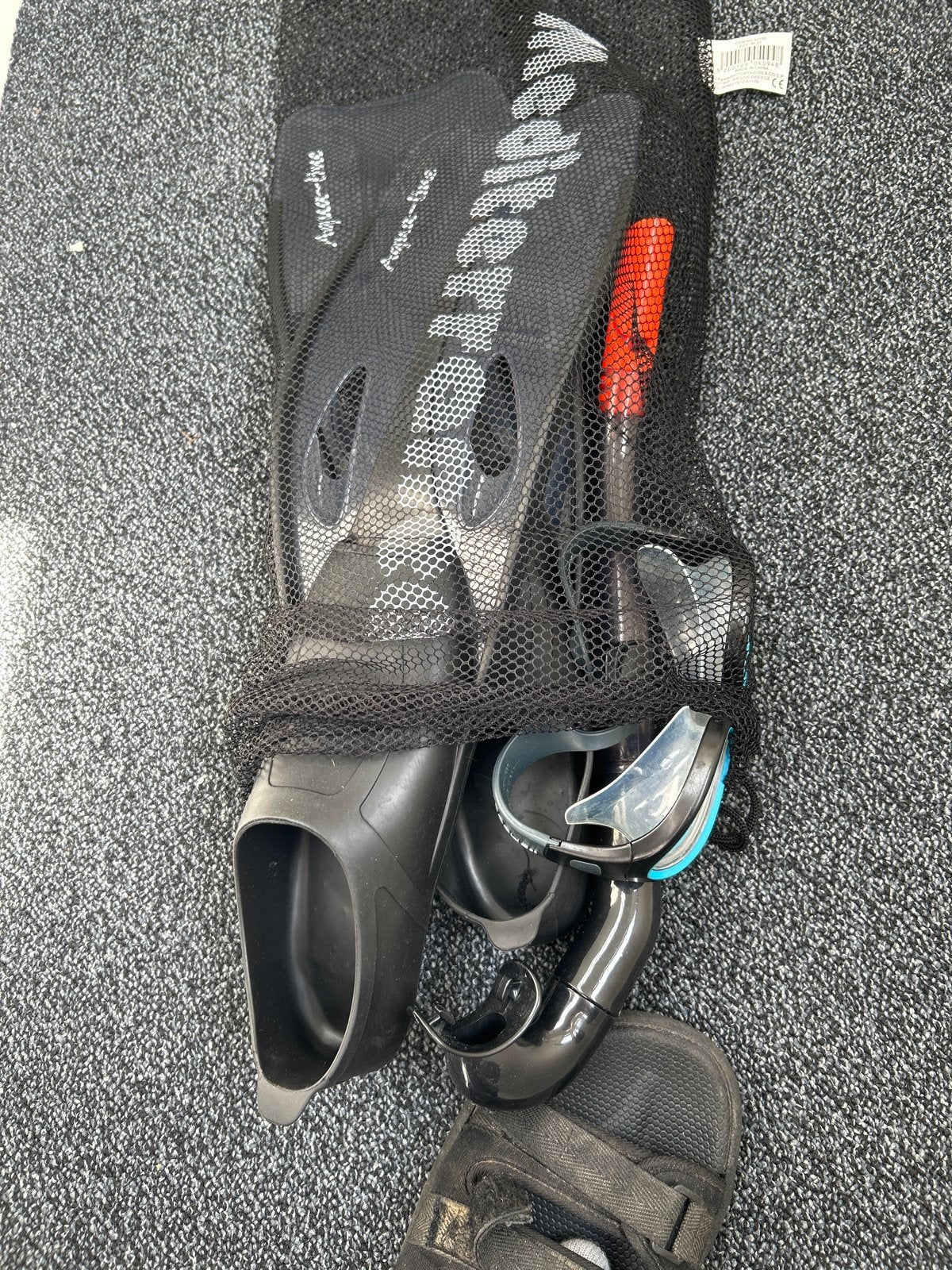 Duikbril, snorkel en zwemvliezen set, Ophalen of Verzenden, Gebruikt, Duikbril of Snorkel