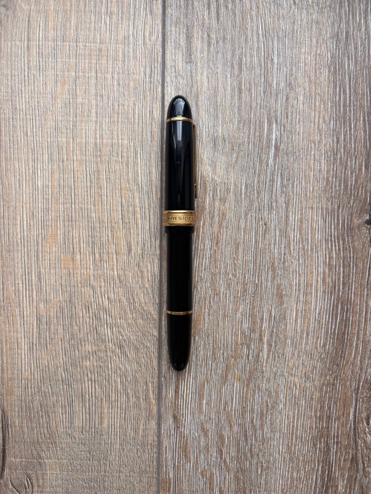 Senator President Black & Gold Fountain Pen: iridium point, Verzamelen, Pennenverzamelingen, Verzenden, Zo goed als nieuw, Vulpen