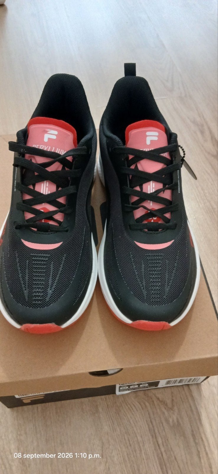 Nieuwe Fila sneakers maat 39, Kleding | Dames, Ophalen, Zwart, Nieuw, Sneakers of Gympen