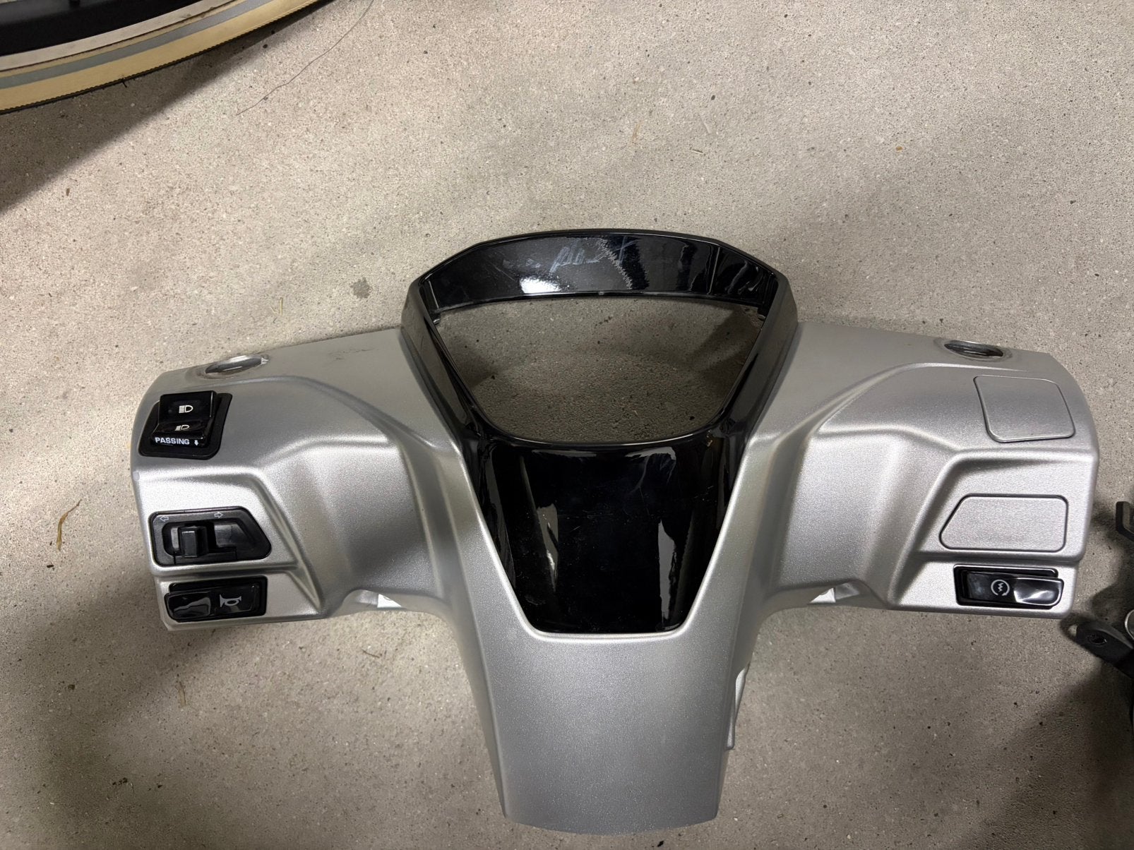Kymco new people s stuurkap, Motoren, Ophalen