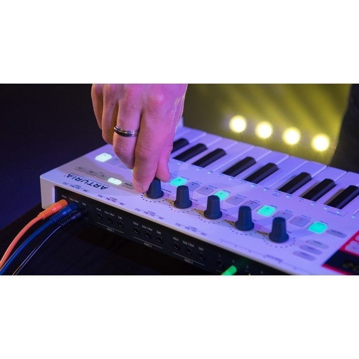 Arturia KeyStep Pro MIDI keyboard en sequencer, Muziek en Instrumenten, Overige merken, ., Nieuw, .