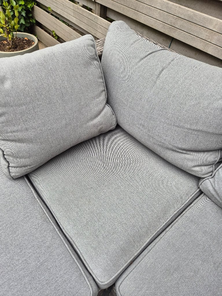Mooie grijze kussens voor loungebank, Tuin en Terras, Tuinsets en Loungesets, Ophalen, Overige materialen, Gebruikt, 3 zitplaatsen