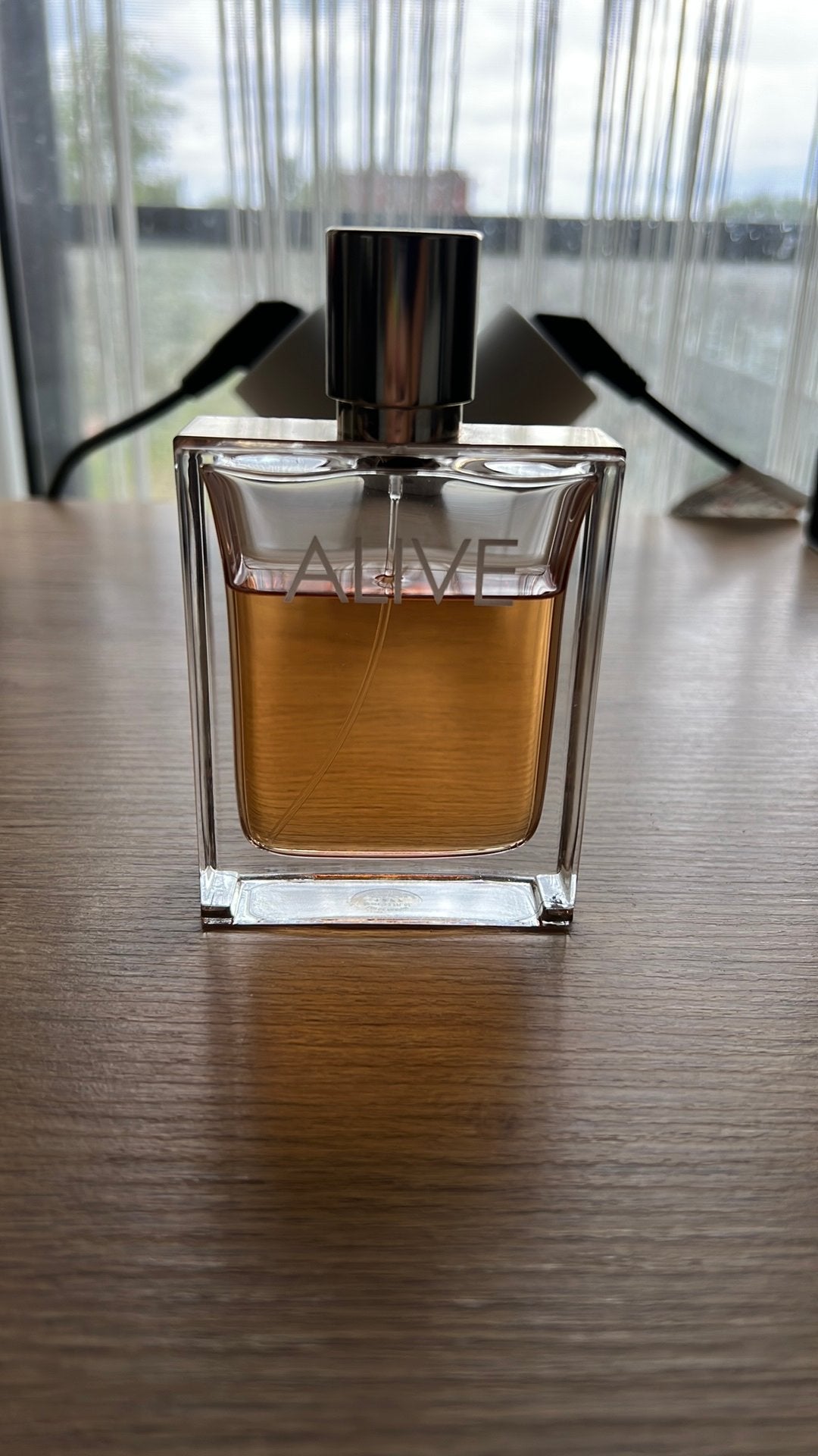 Hugo boss parfum - Alive 80ml, Ophalen of Verzenden, Zo goed als nieuw