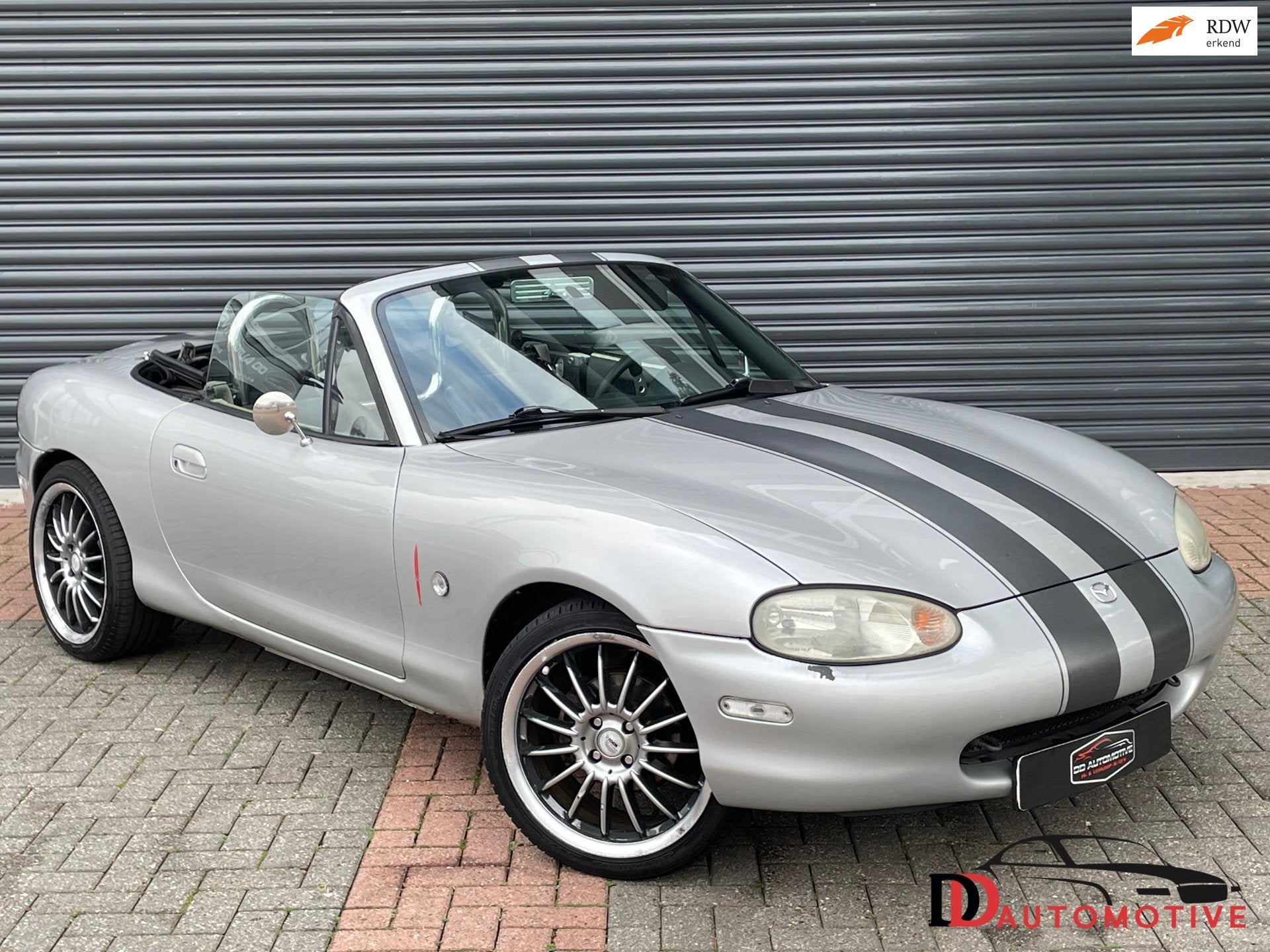 Mazda MX-5 1.6i Nieuwe Cabriodak | Elektr ramen | Rijdt gewe, Auto's, Euro 2, Achterwielaandrijving, Zwart, 4 cilinders