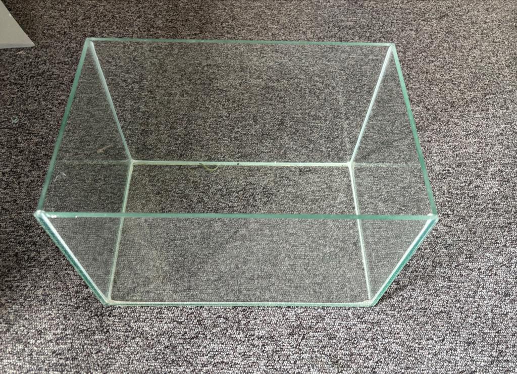Diverse aquaria accessoires,, Ophalen, Gebruikt, Leeg aquarium, Inclusief deksel