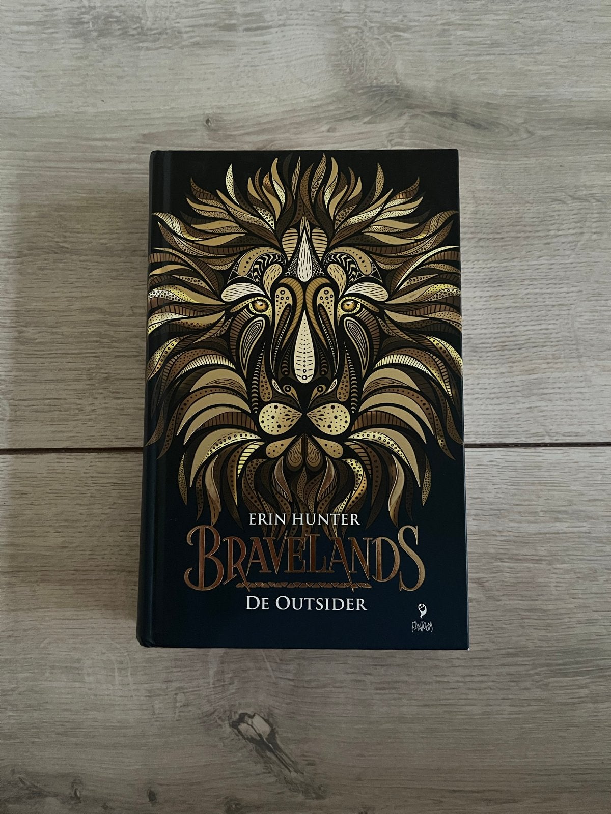 Bravelands: De Outsider - Erin Hunter, Boeken, Ophalen of Verzenden, Zo goed als nieuw
