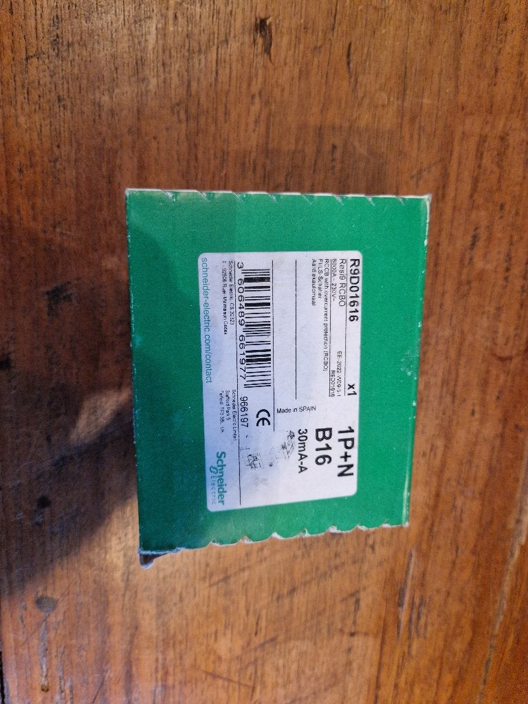 Aardlekautomaat schneider r9d01616 b16 30ma, Ophalen of Verzenden, Nieuw, Overige typen