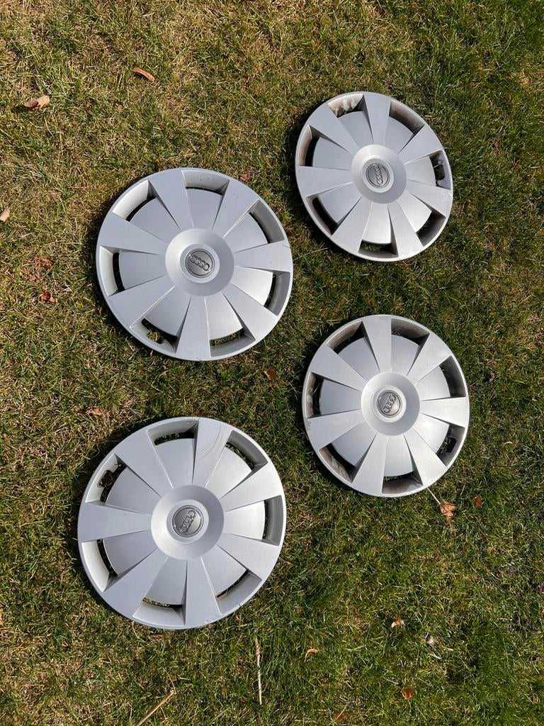 Audi wieldoppen - Set van 4, Ophalen of Verzenden, Gebruikt