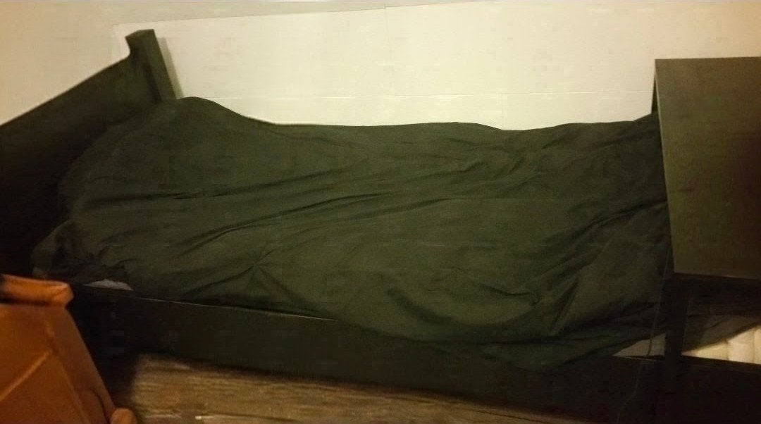 lang zwart bed  220x90 cm, Ophalen, Strak, 90 cm, Eenpersoons