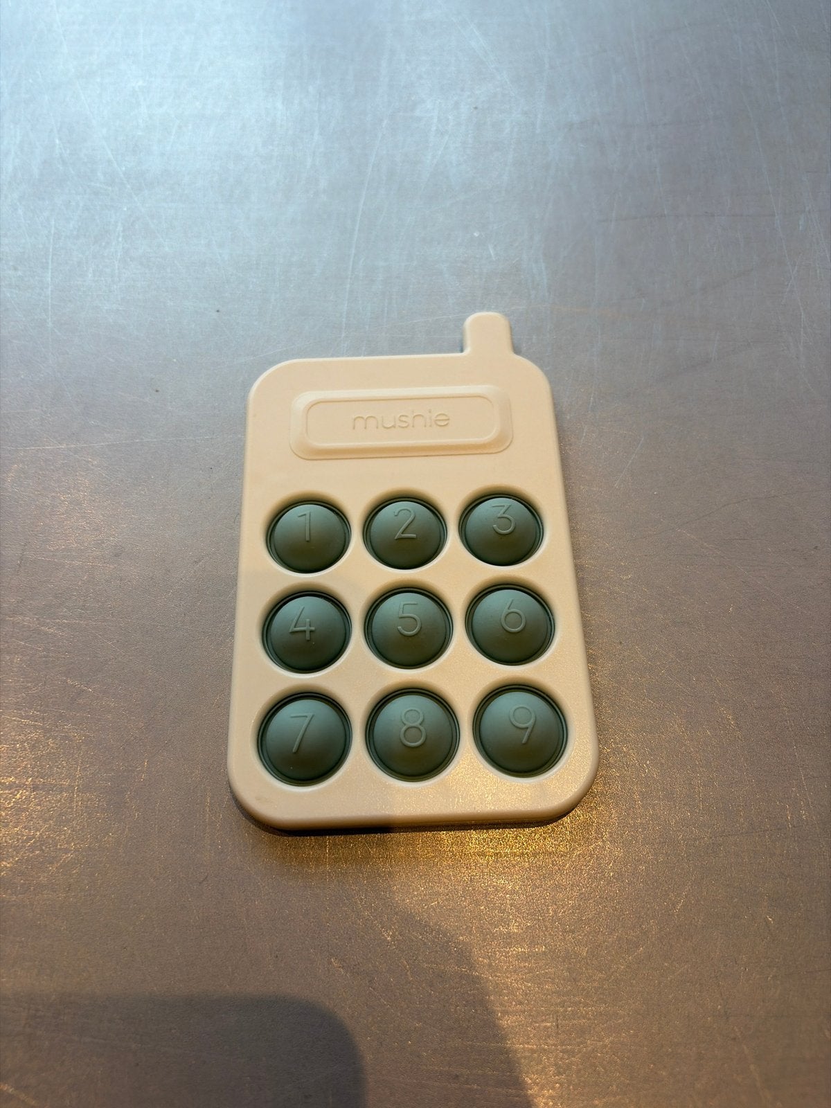 Mushie Telefoon Speeltje - Siliconen Pop It Fidget Speelgoed, Ophalen, Zo goed als nieuw, Overige typen