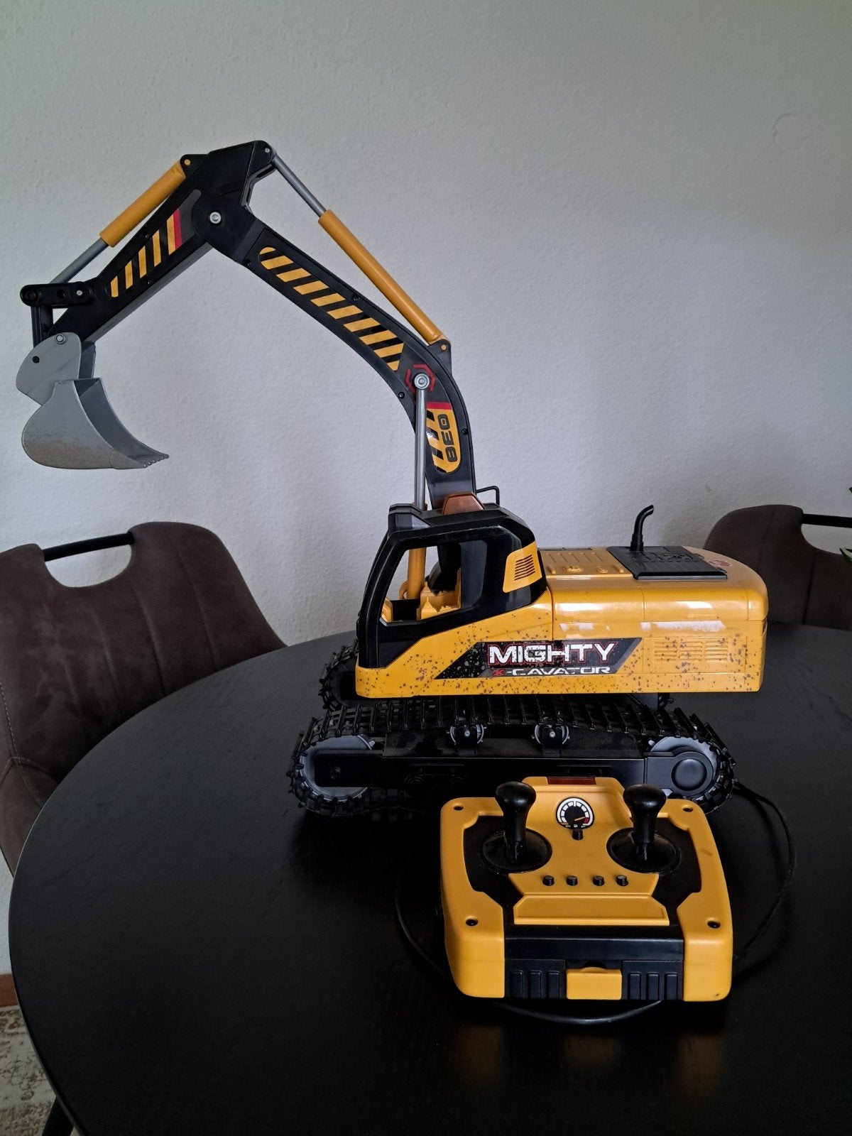 Dickie Grote mighty cavator met afstandsbediening., Ophalen of Verzenden