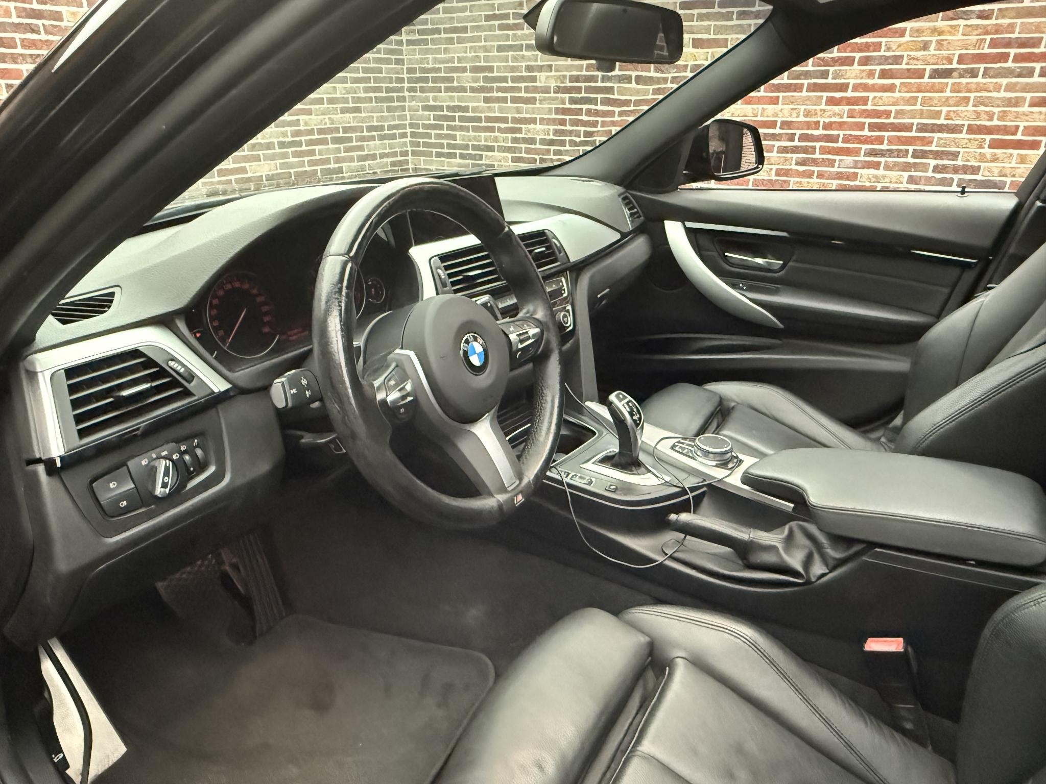 BMW 3-serie 320i M Sport Edition, Auto's, BMW, Automaat, 1998 cc, Achterwielaandrijving, 4 cilinders