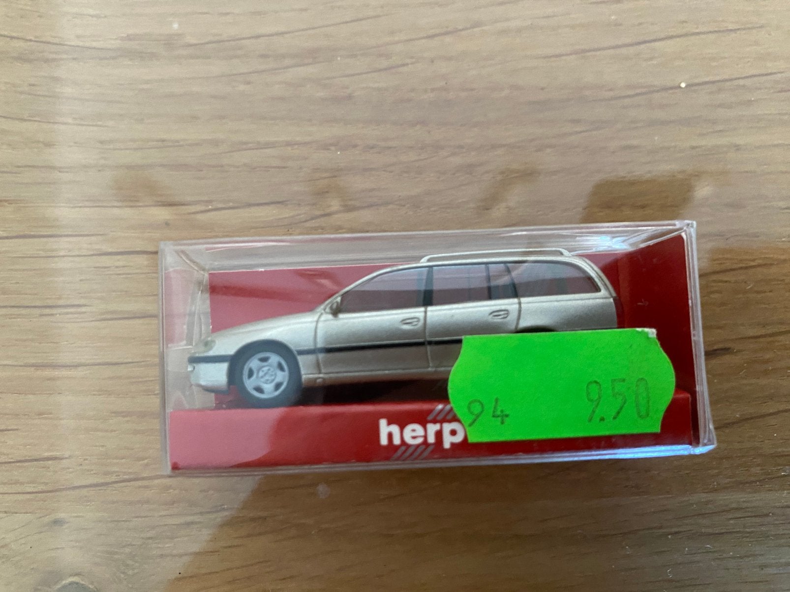 Herpa Opel Omega Caravan V6 1:87, Hobby en Vrije tijd, Modelauto's | 1:87, Zo goed als nieuw, Auto, Herpa, Ophalen of Verzenden