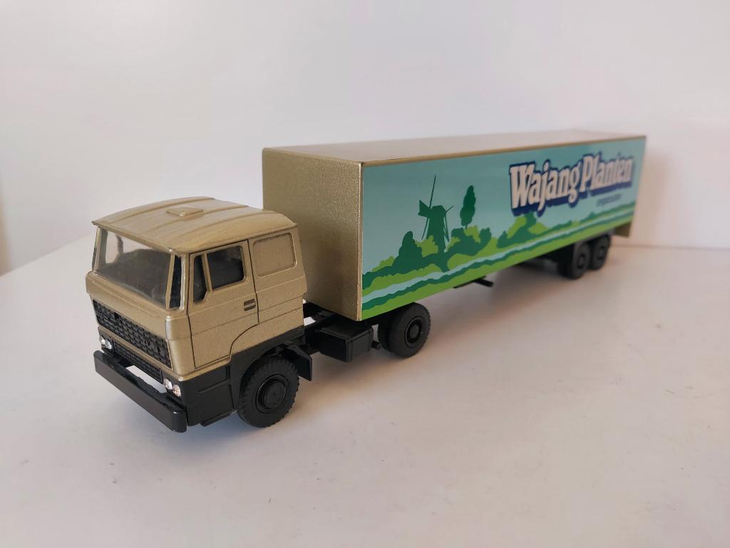 Lion Car Lion Toys Daf 2800 trekker met oplegger Wajang, Hobby en Vrije tijd, Modelauto's | 1:50, Ophalen of Verzenden, Gebruikt