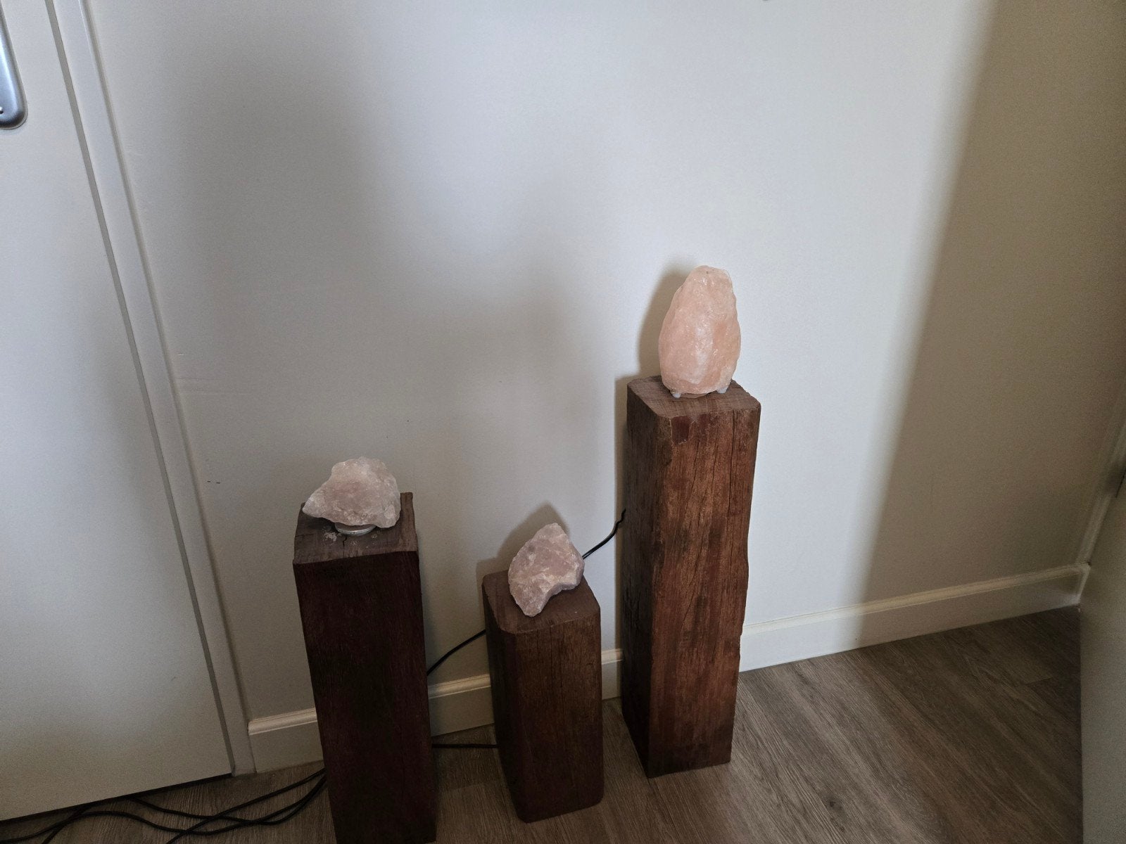 Houten palen met Himalaya zoutlampen en afstandsbediening, Ophalen, Overige merken, Gebruikt, Kleur aanpasbaar