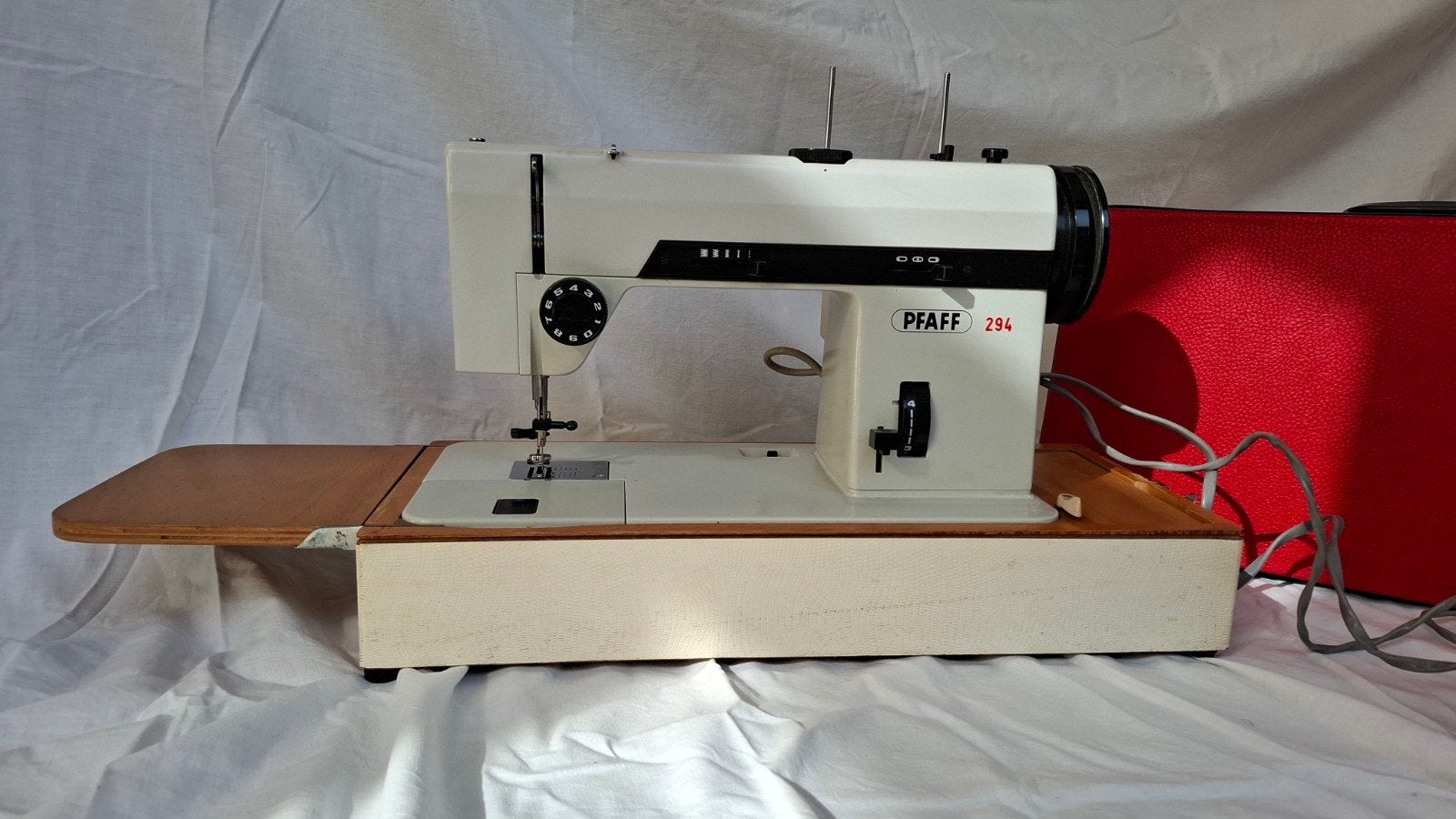 NAAIMACHINE  PFAFF 294, Ophalen, Gebruikt, Naaimachine, Pfaff