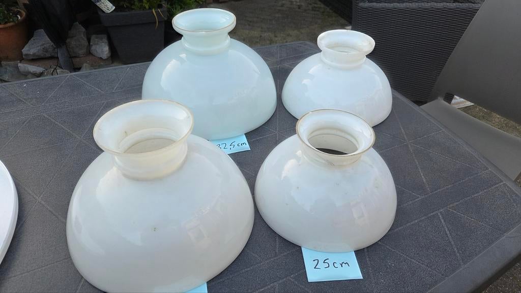Glazen Lampenkappen en pitglazen voor olielampen, Antiek en Kunst, Ophalen