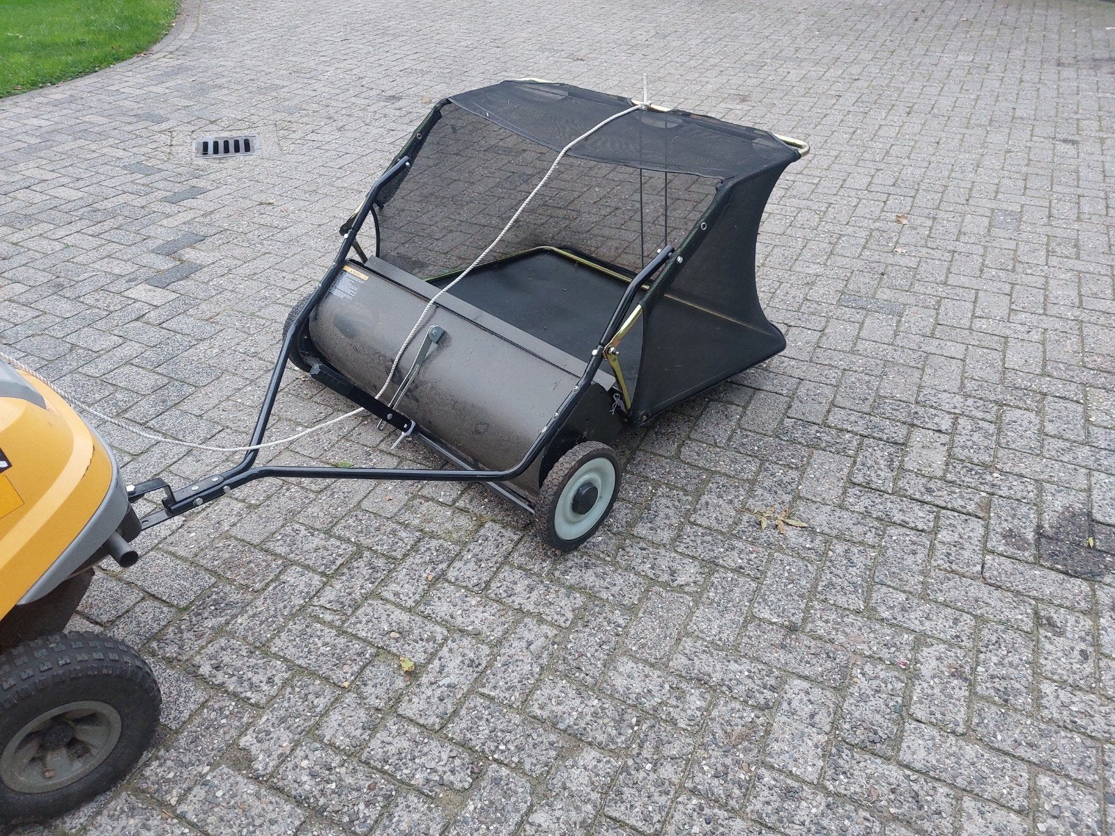 bladveger voor zitmaaier, Ophalen, Gebruikt