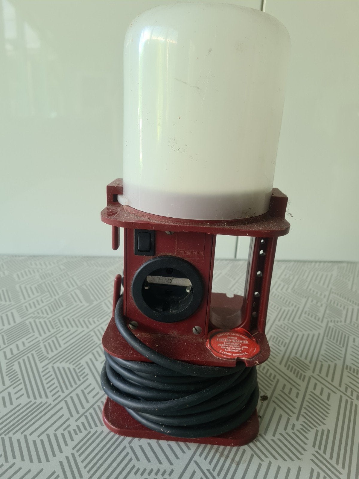 Bouwlamp met extra stopcontact en lange kabel, Ophalen, Gebruikt, Minder dan 50 watt, Lamp met armatuur