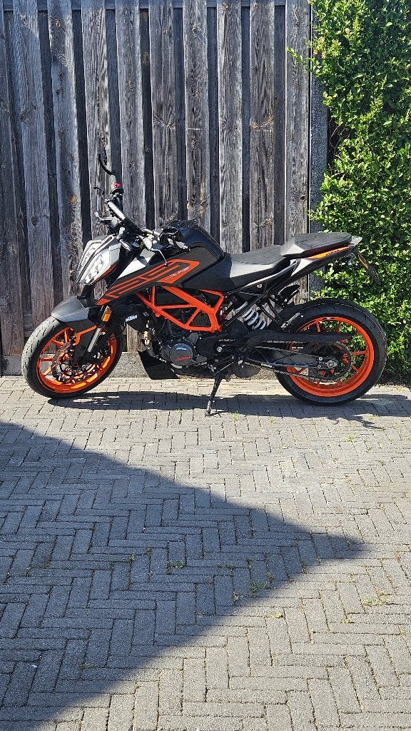 KTM Duke 125, Gebruikt, Particulier, 125 cc, 11 kW of minder