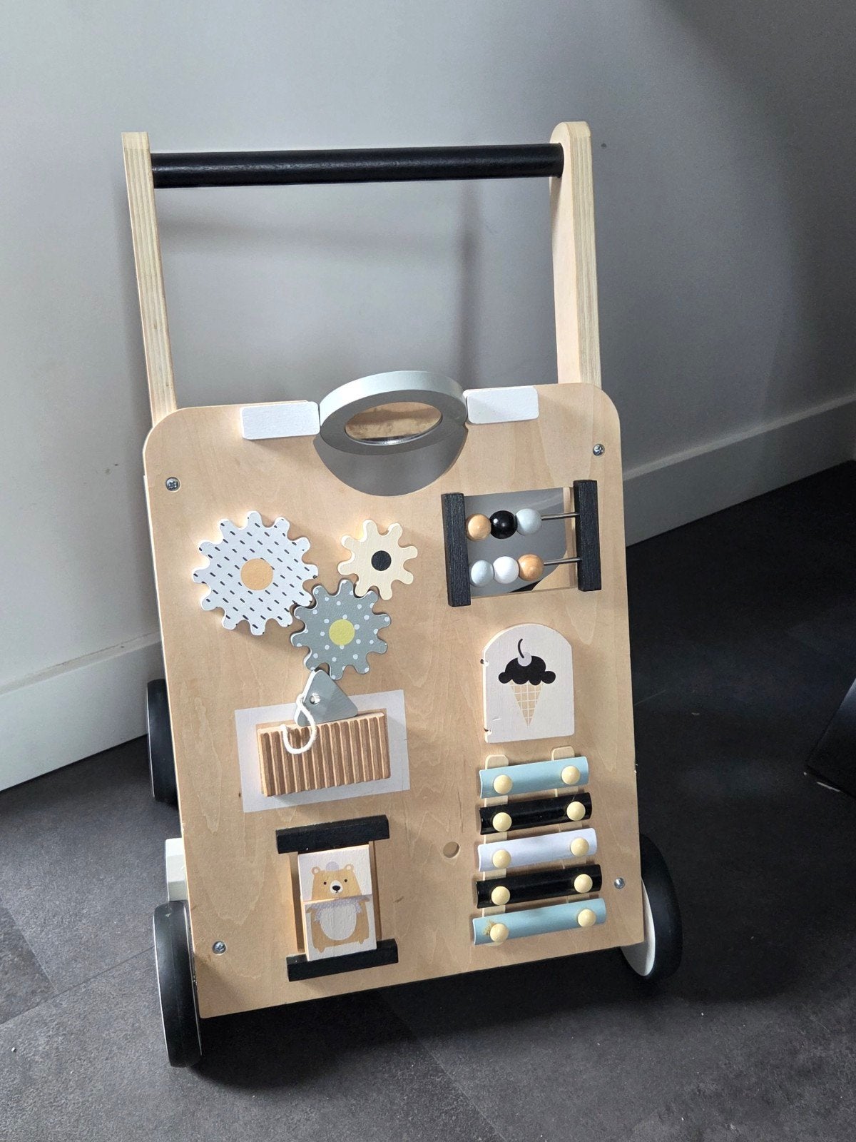 Petit Amelie Houten Baby Walker met Activiteitenbord, Ophalen, Zo goed als nieuw, Overige typen, Met wieltjes