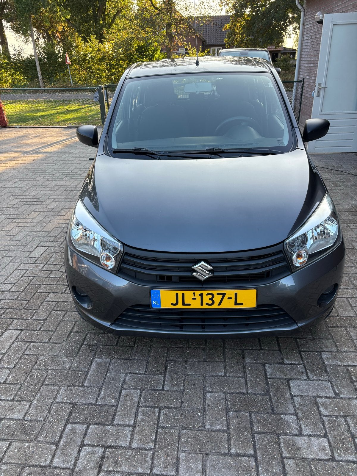 Suzuki Celerio 1.0 Dualjet 50KW 2016 Grijs, Auto's, Suzuki, 28 km/l, 400 kg, 68 pk, Origineel Nederlands