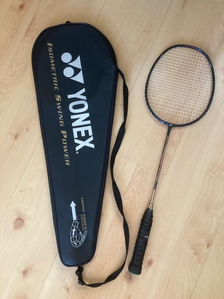 badmintonracket Yonex, Sport en Fitness, Badminton, Gebruikt, Racket(s), Ophalen of Verzenden