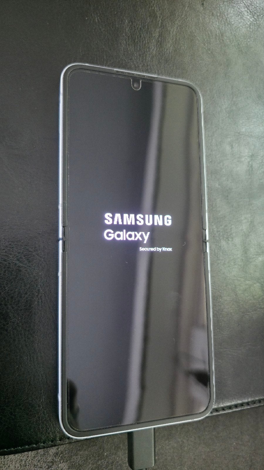 Foto 19 van Samsung Galaxy Flip 6- 256 GB- 5G