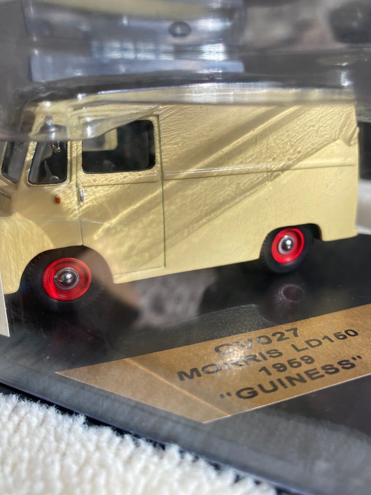 Cv027 Morris LD50 1959 guiness 1:43, Hobby en Vrije tijd, Ophalen of Verzenden, Zo goed als nieuw, Auto, Overige merken