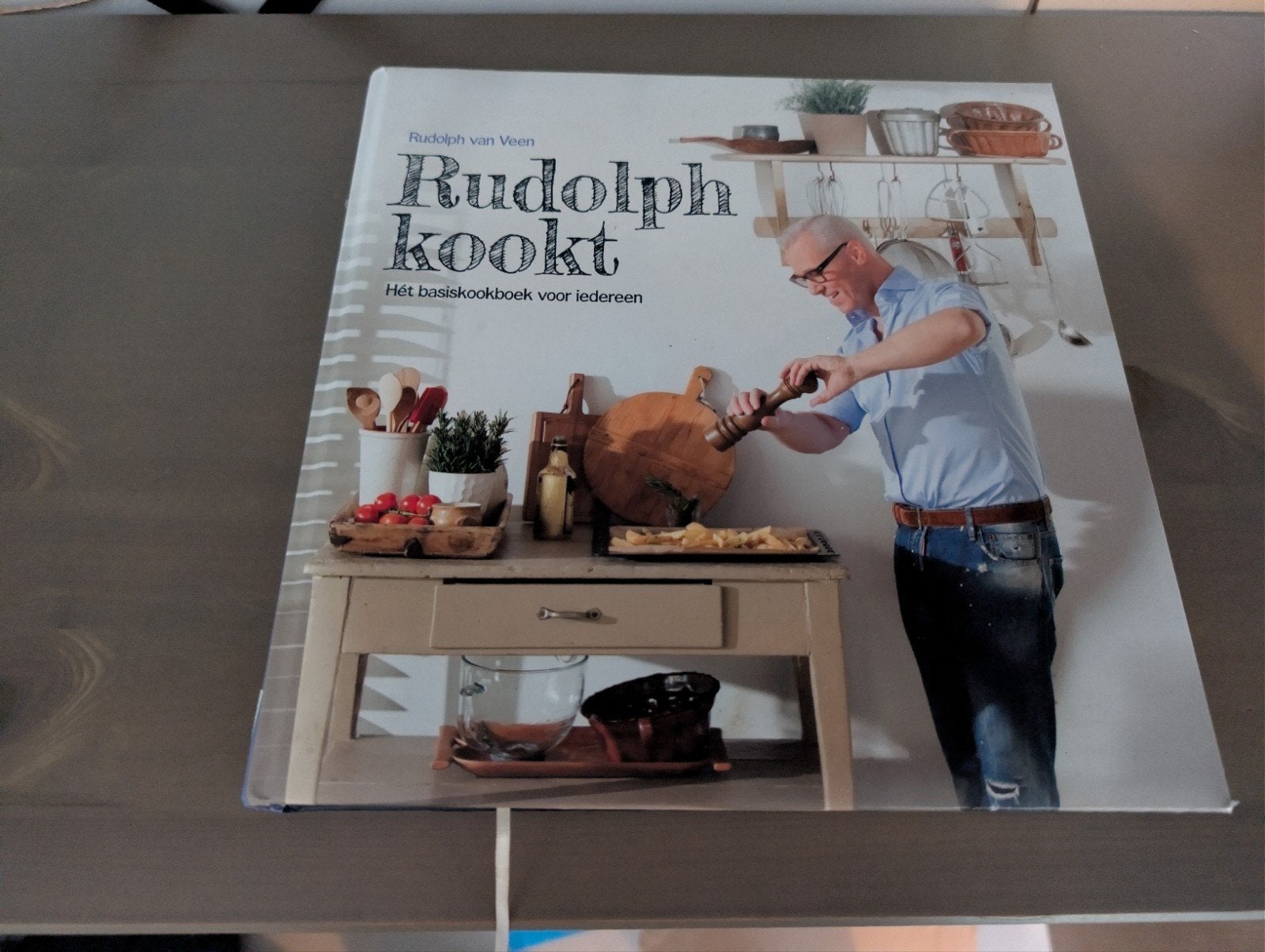 Rudolph kookt - Het basiskookboek voor iedereen, Ophalen of Verzenden, Zo goed als nieuw, Rudolph van Veen