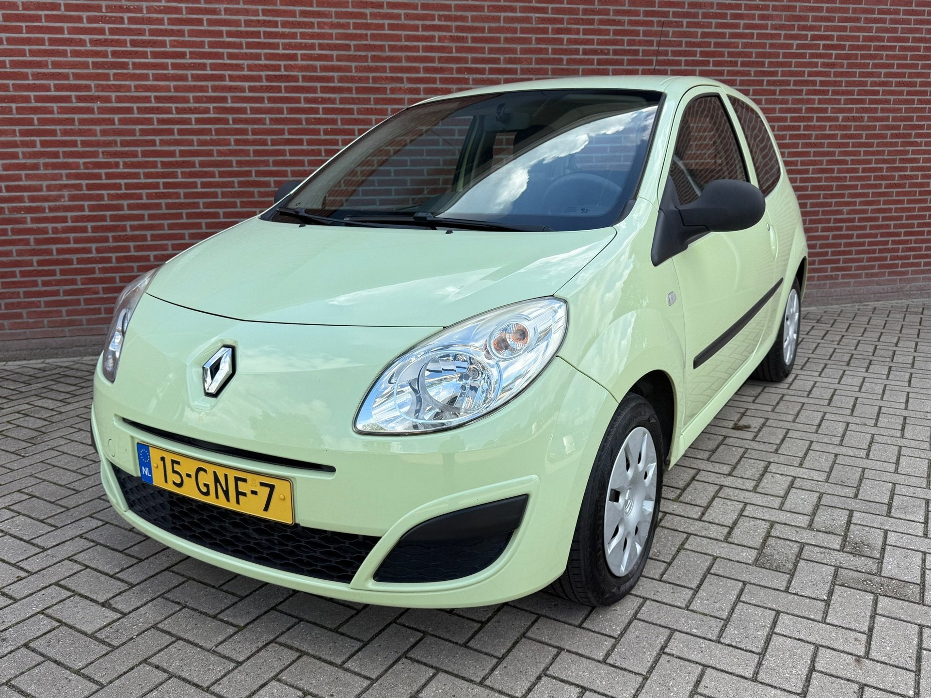 Renault Twingo 1.2 Authentique / NAP / Airco / Elektrische r, Voorwielaandrijving, Twingo, Gebruikt, 31 €/maand