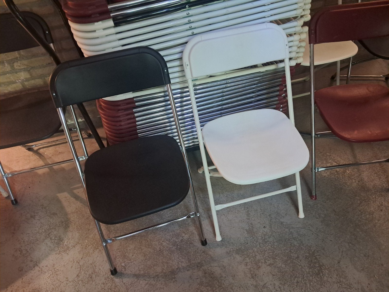 Te  koop.   Te. Huur. Klapstoelen ., Ophalen, Zo goed als nieuw