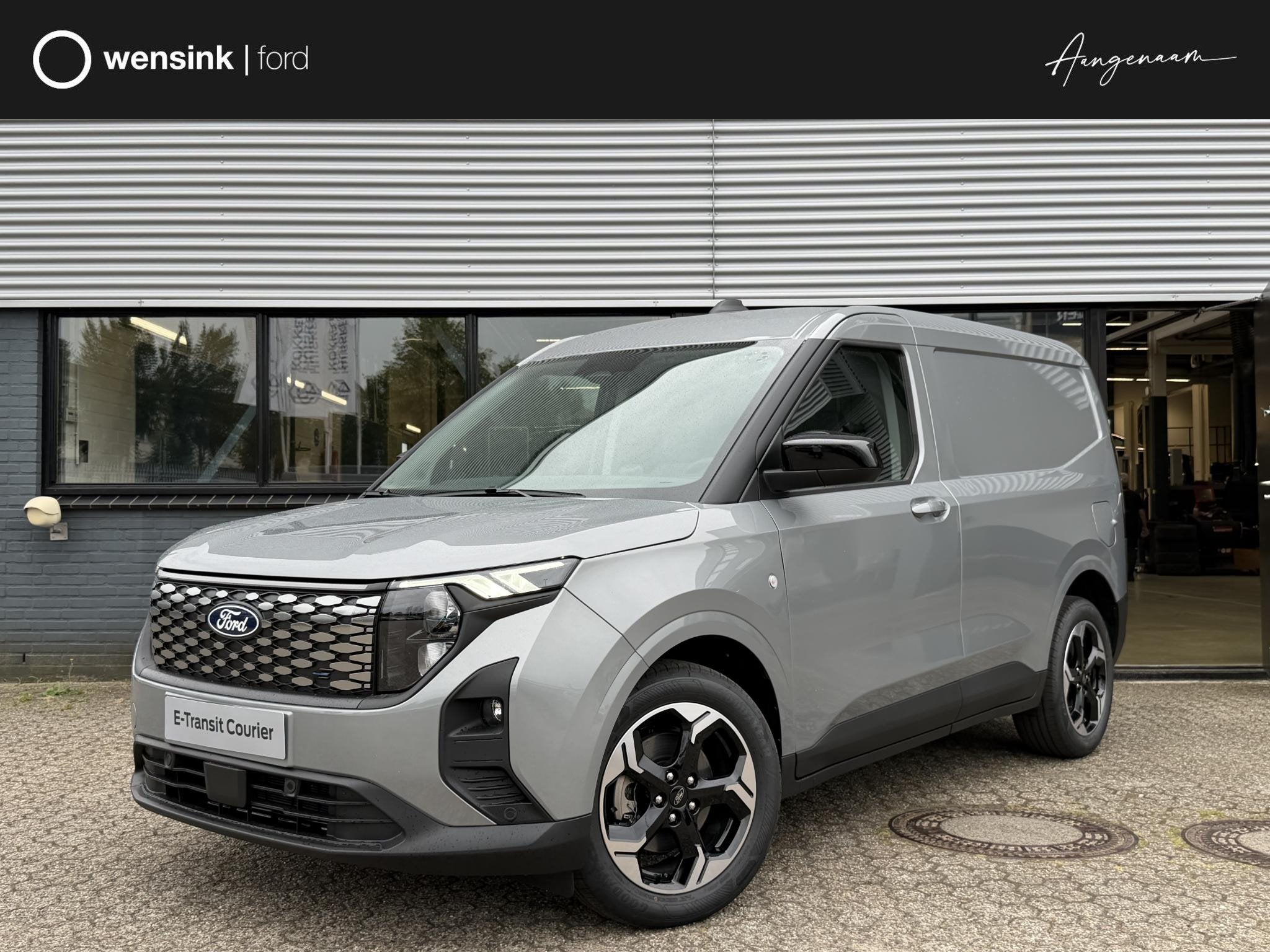 Ford E-Transit Courier Limited 46 kWh | Driver Assistance Pa, 324 km, Automatische klimaatregeling, 44 kWh, 1524 kg
