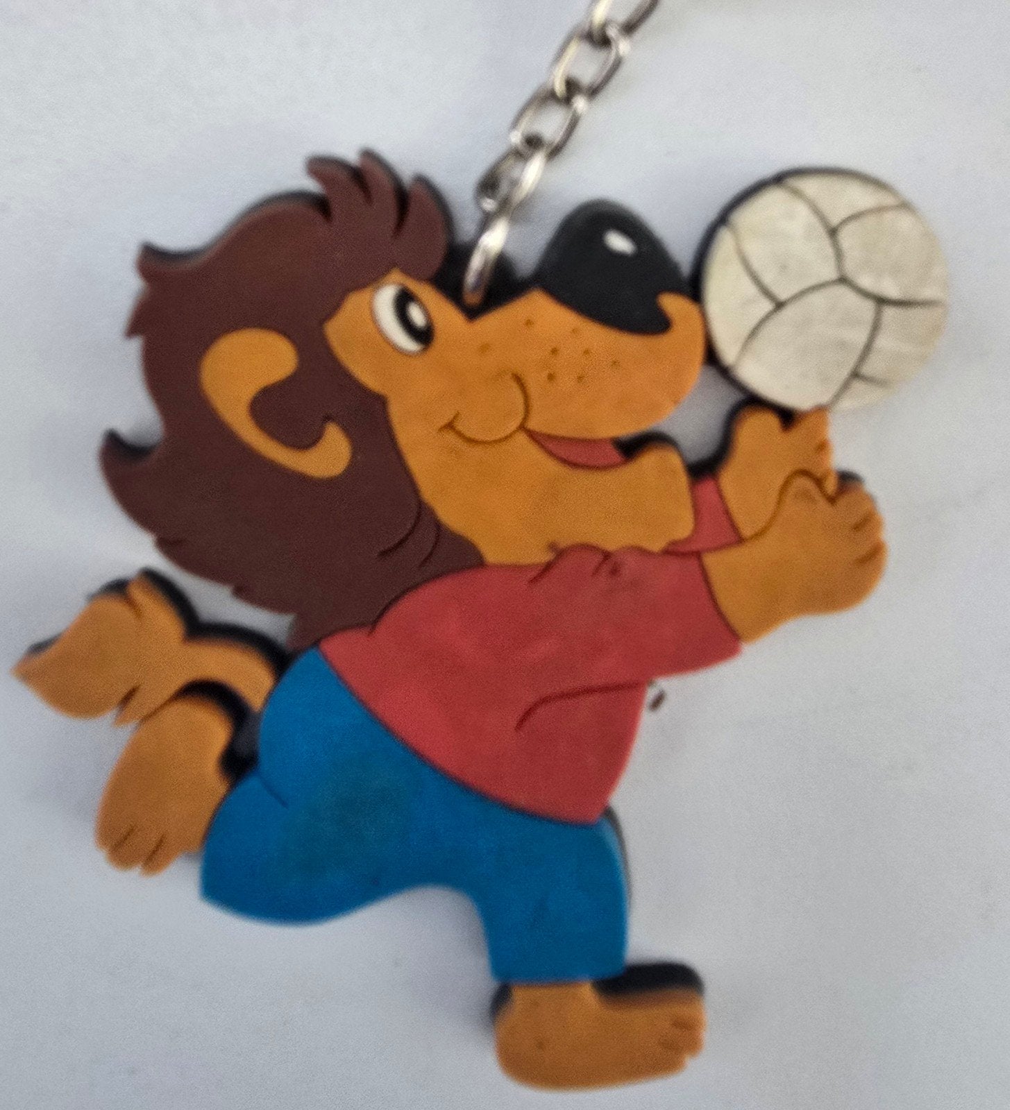 Sleutelhanger Leeuw met Voetbal - Sportieve Mascotte, Ophalen of Verzenden, Gebruikt, Dier of Natuur