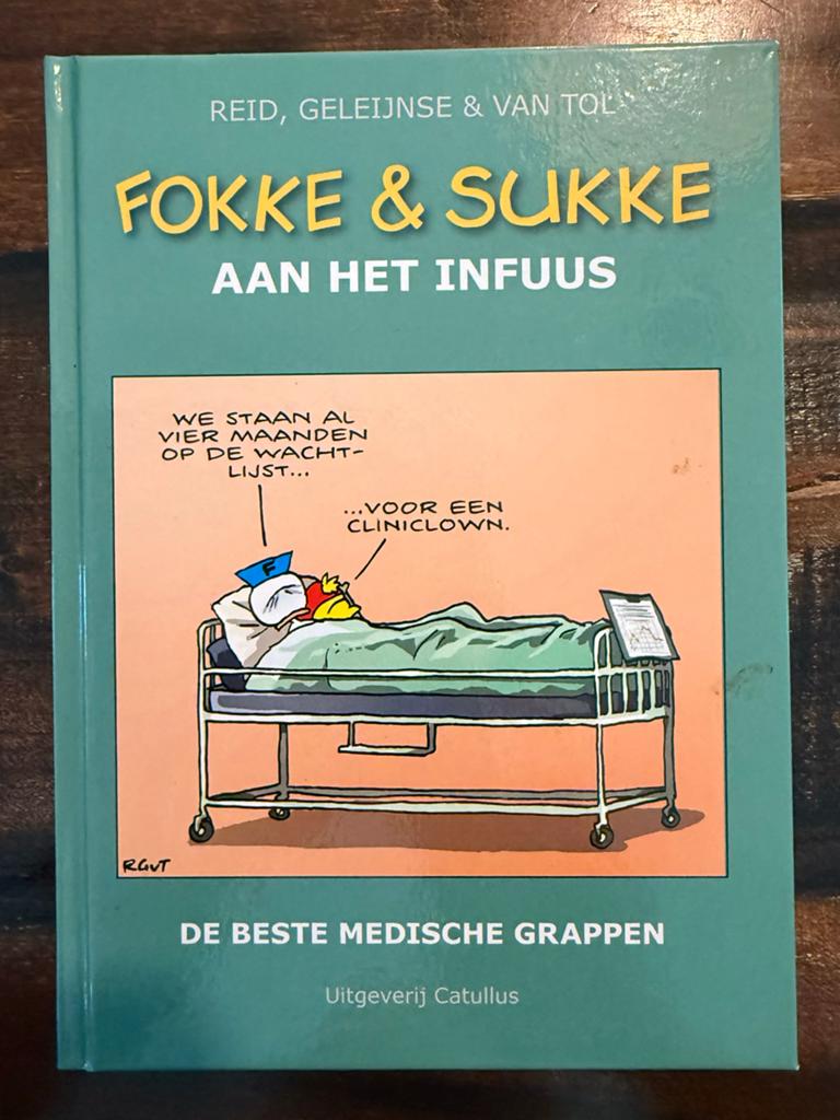 Fokke & Sukke aan het infuus - Boek in nieuwstaat, Boeken, Humor, Ophalen of Verzenden, Zo goed als nieuw, Cartoons