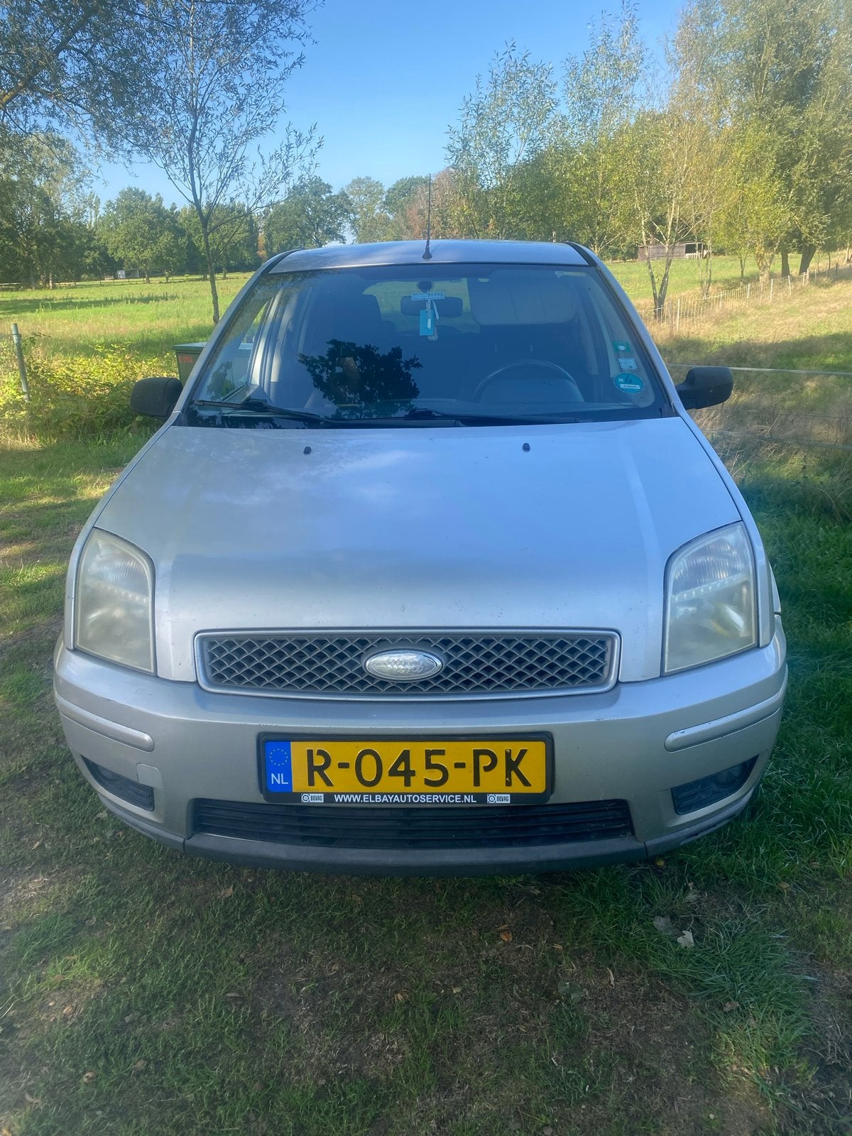 Ford 2005 Grijs, Auto's, Stof, 40 €/maand, 959 kg, Elektrische ramen