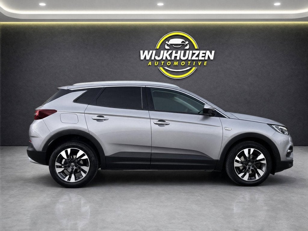Opel Grandland X 1.2 Turbo Innovation Automaat met Led ! Cam, Auto's, Opel, Gebruikt, 1199 cc, Automatische klimaatregeling, Leder en Stof